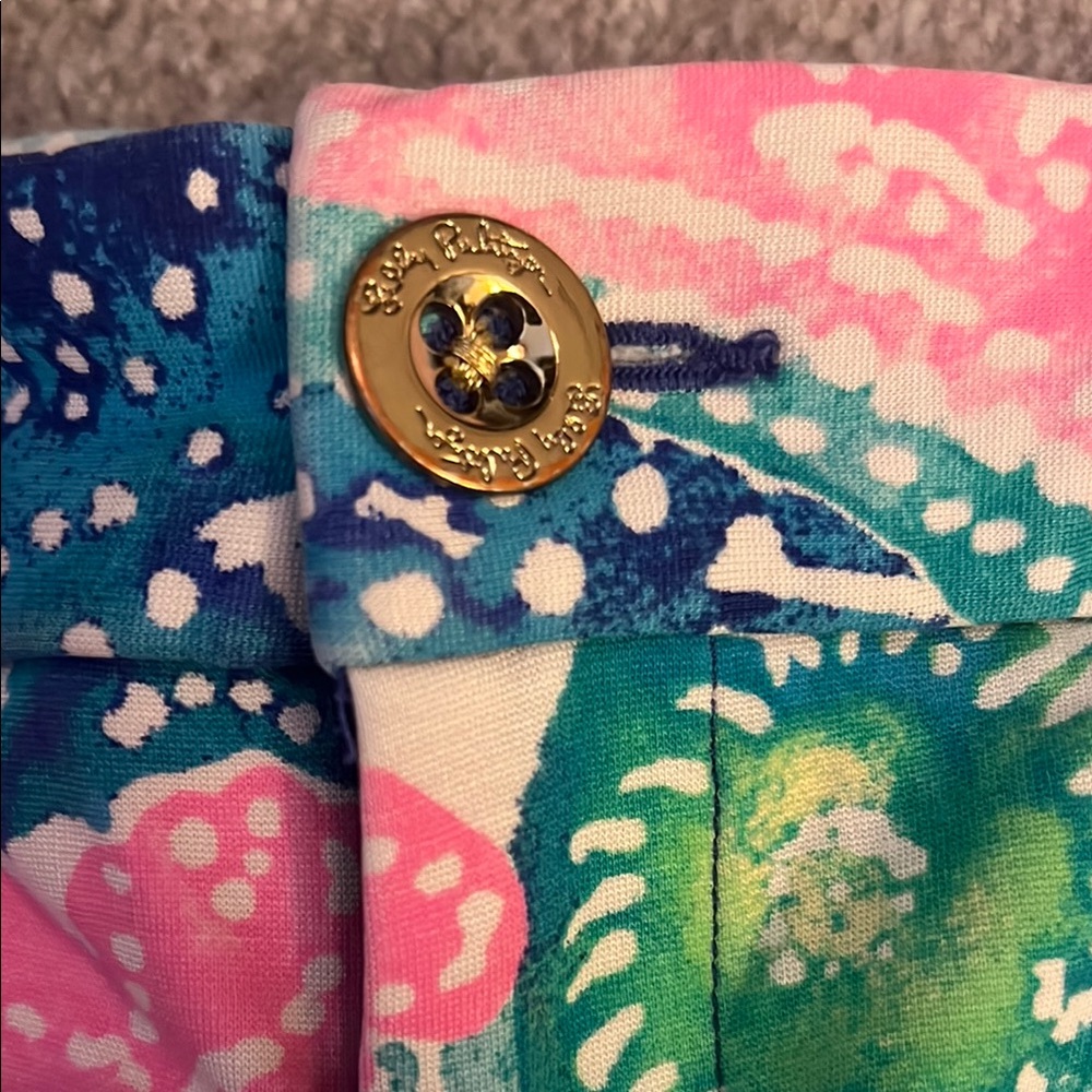 Lilly Pulitzer Women's The Callahan Stretch Shorts - Picture 4 of 5
